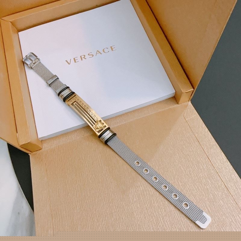 VERSACE